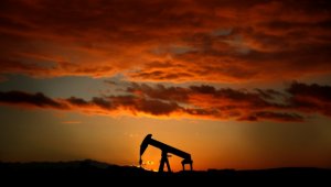 Azerbaijani oil surges by almost $1