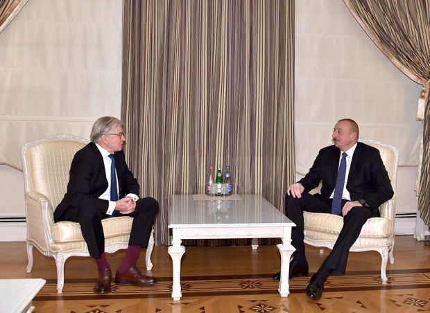 Ильхам Алиев принял председателя группы дружбы Нидерланды-Азербайджан