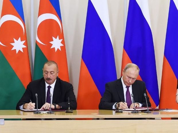 Экс-помощник депутата подделал подписи Алиева и Путина