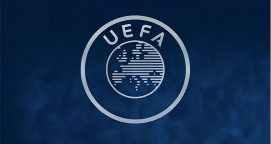 УЕФА оштрафовал «Арсенал» за инцидент в матче с «Карабахом»