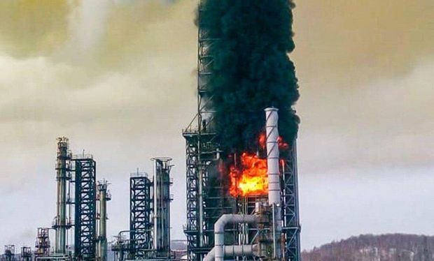 Крупный пожар на заводе в России - ВИДЕО