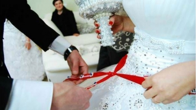 В Азербайджане молодых перед свадьбой могут обязать пройти психологические тесты