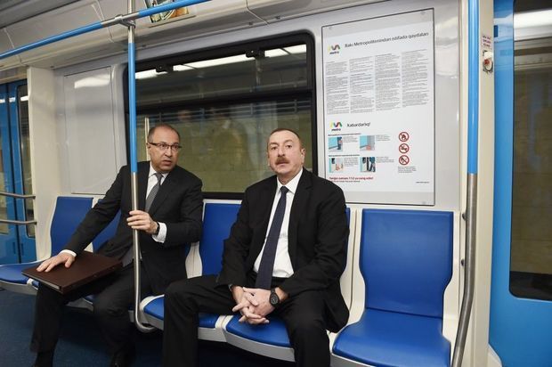 Ильхам Алиев на станции метро «Бакмиль»