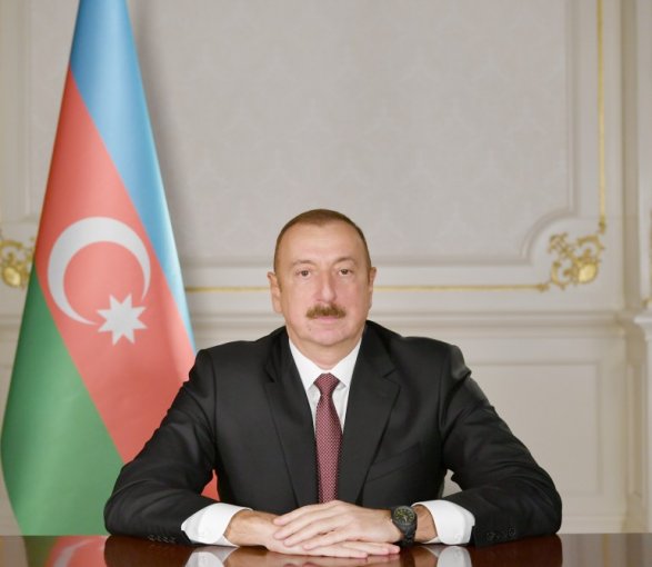 Ilham Aliyev set up commission in connection with fire in Baku