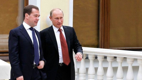 Путин и Медведев раскрыли свои доходы
