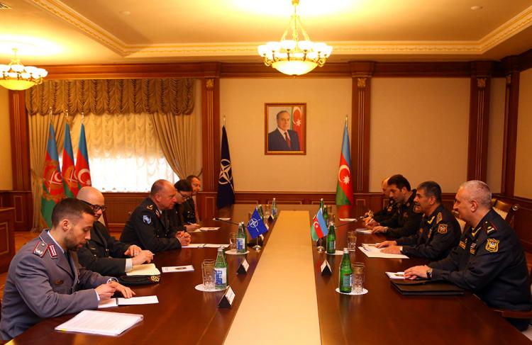 Закир Гасанов встретился с гендиректором Международного военного штаба НАТО
