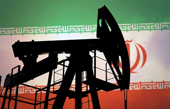 Иран намерен нарастить добычу нефти в ответ на санкции США