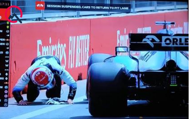 “Formula 1”də ilk qəza - Rassellin bolidi lyuka düşdü - FOTO