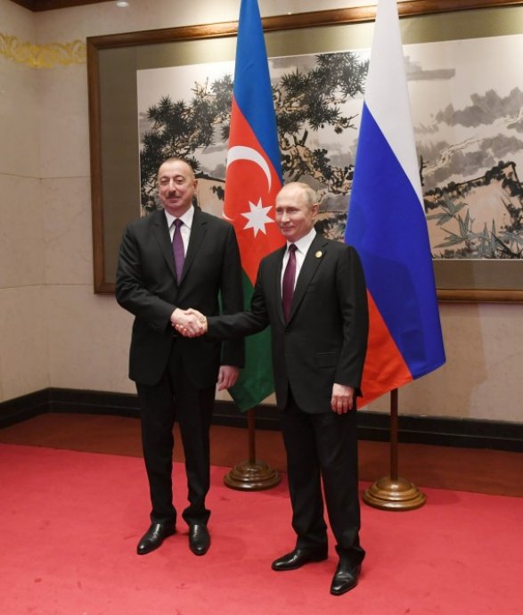 Ильхам Алиев и Владимир Путин встретились в Пекине