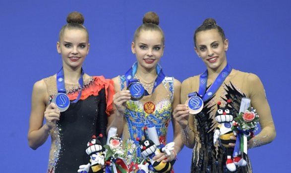 Лучшие гимнастки мира заговорили по-азербайджански - ВИДЕО 