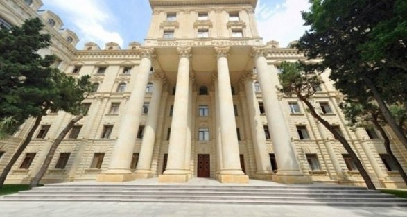 В Баку осудили визит руководства Армении в Карабах 