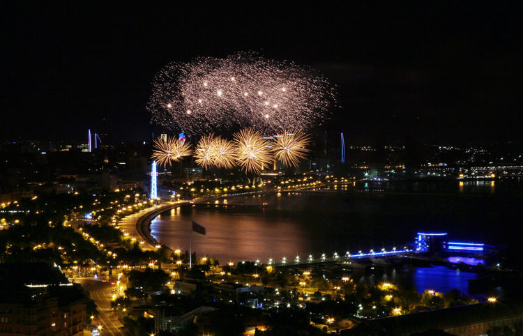 Сегодня в Баку состоятся концерт и музыкальный фейерверк