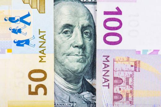 Манат укрепился к евро, стабилен к доллару и рублю