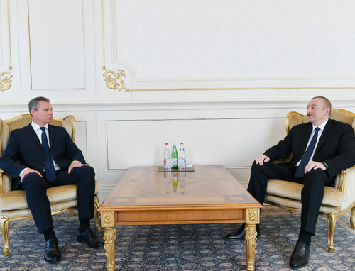 Алиев обсудил с новым послом Украины в Азербайджане перспективы сотрудничества