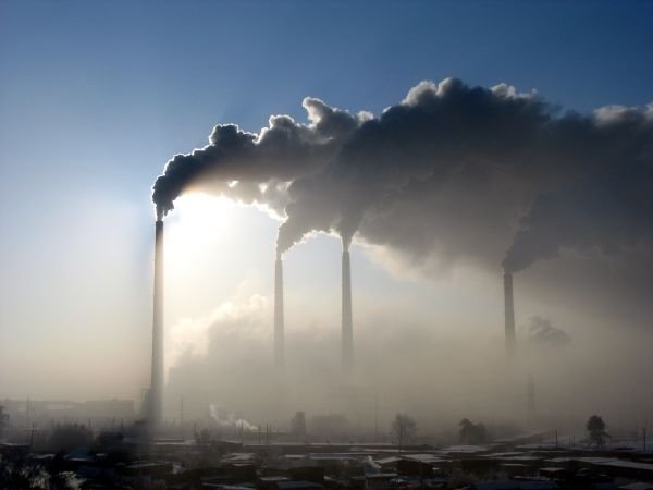 Названы районы Баку с наиболее загрязненным воздухом