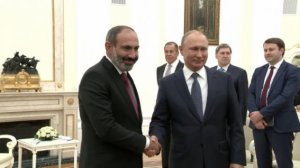 Putin və Paşinyan Dağlıq Qarabağ münaqişəsini müzakirə ediblər