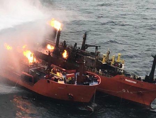 Взрыв произошел на танкере в Каспийском море, трое пропали без вести