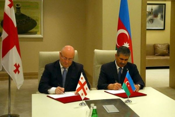 Azərbaycan və Gürcüstan arasında hərbi əməkdaşlıq planı imzalanıb