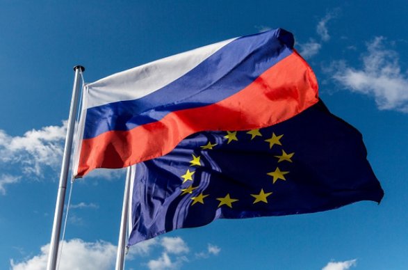 Россия и Евросоюз решили избавиться от доллара