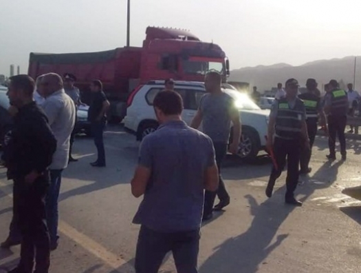 Авария на трассе Баку - Газах: есть погибшие и раненые