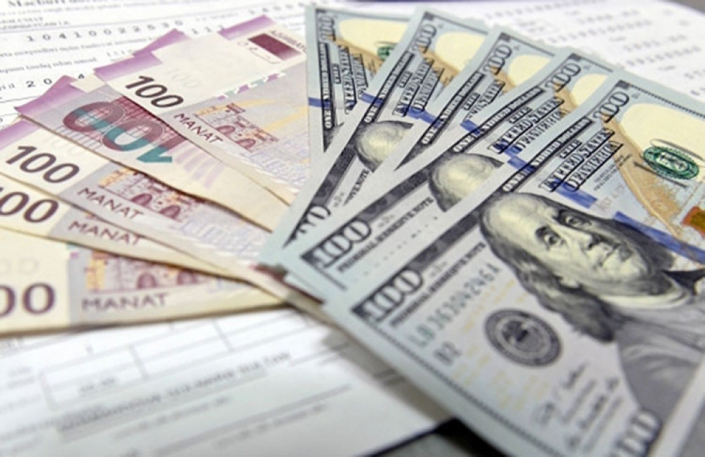 Манат и доллар продолжают удерживать позиции на валютном аукционе