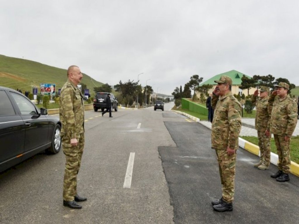 Azərbaycan ordusu Qarabağa hücuma hazırlaşır - İddia