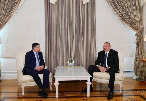 Лоренцо Симонелли на встрече с Ильхамом Алиевым