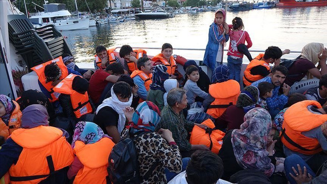 У берегов Измира задержаны 83 нелегальных мигранта