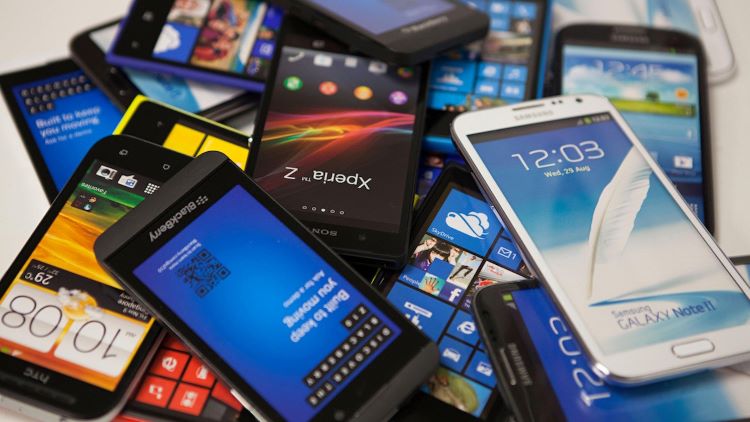 Azərbaycana mobil telefonların idxalı 60% artıb