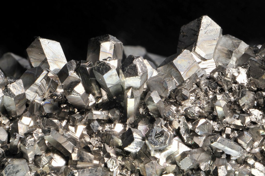 Азербайджан  увеличил добычу серебра на 19%
