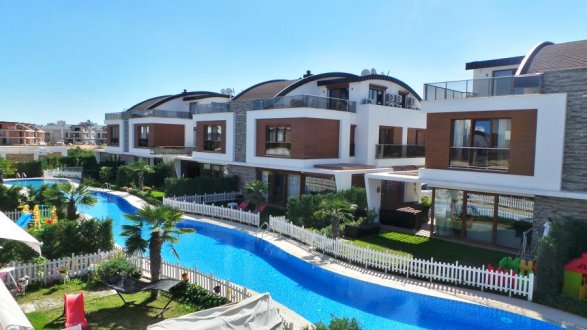 Азербайджанцы активно скупают турецкую недвижимость