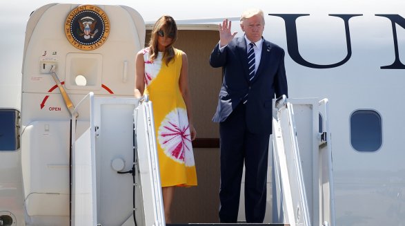 Трамп прилетел на G7 вместе с женой 