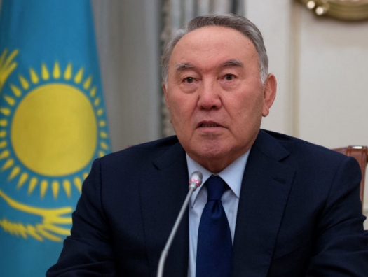 Назарбаев написал Поладу Бюльбюльоглу