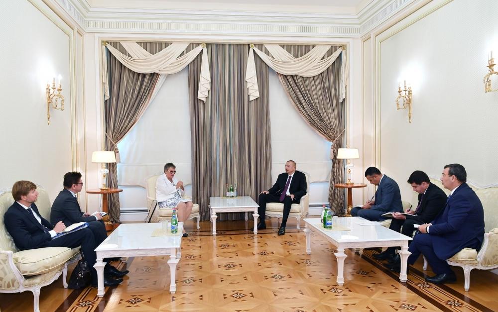 President Ilham Aliyev receives delegation led by PACE president (PHOTO)