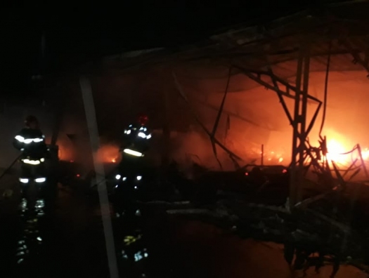 МЧС о пожаре в торговом центре «Бина»