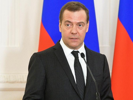 Медведев поздравил Али Асадова