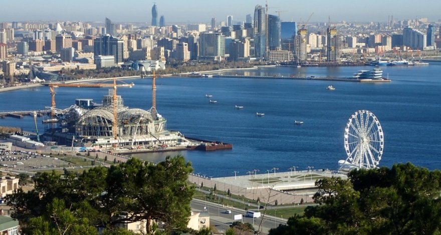 В Баку проходит третий международный форум Цифрового торгового хаба