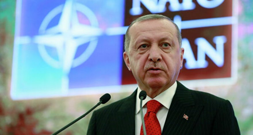 Эрдоган потребовал от НАТО сделать выбор между Турцией и террористами