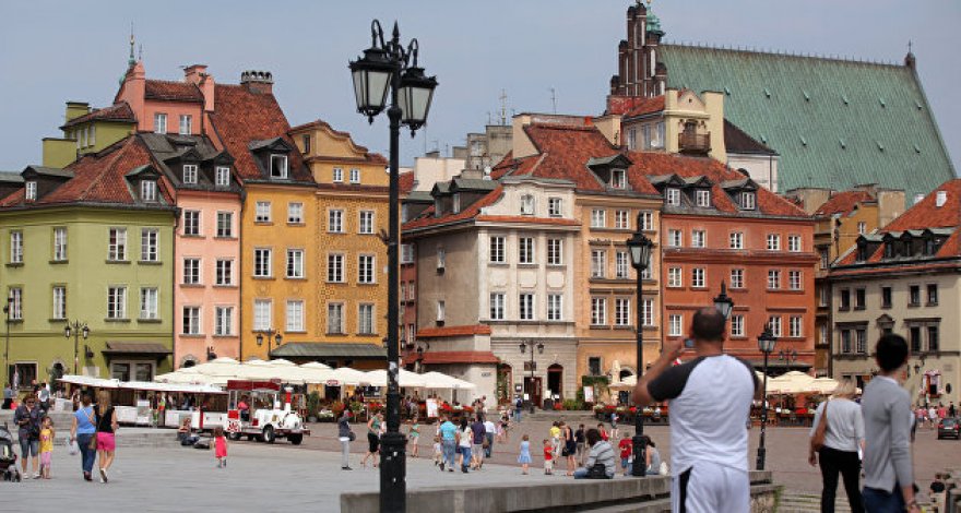 Европа заметила гомофобию и национализм в Польше