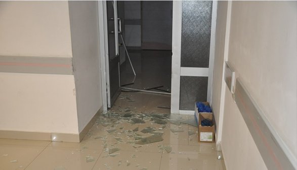 В Ширване напали на врачей и санитаров городской больницы
