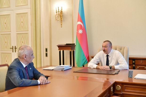 Prezident Hacıbala Abutalıbovla görüşdü