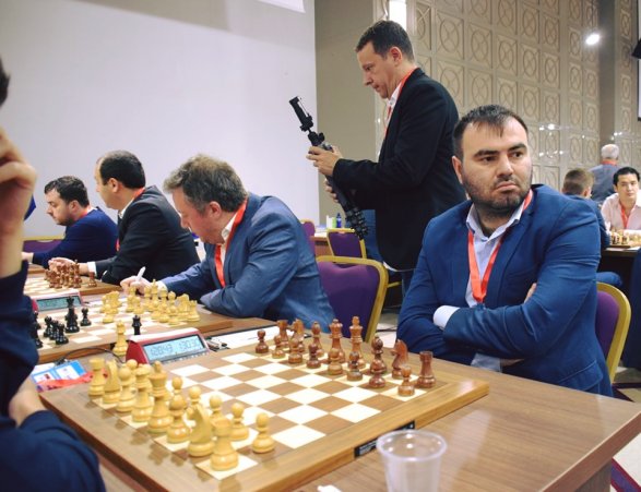 Азербайджан победил Францию на чемпионате Европы по шахматам