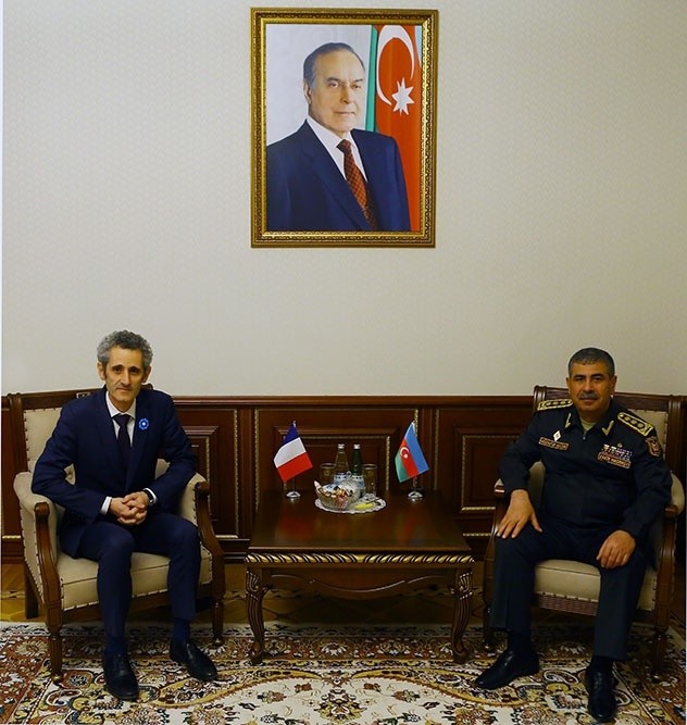 Закир Гасанов обсудил с новым послом Франции вопросы военно-технического сотрудничества