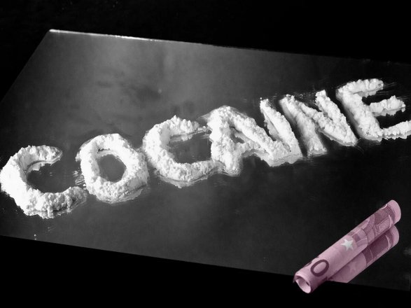 Британские пенсионеры увлеклись кокаином