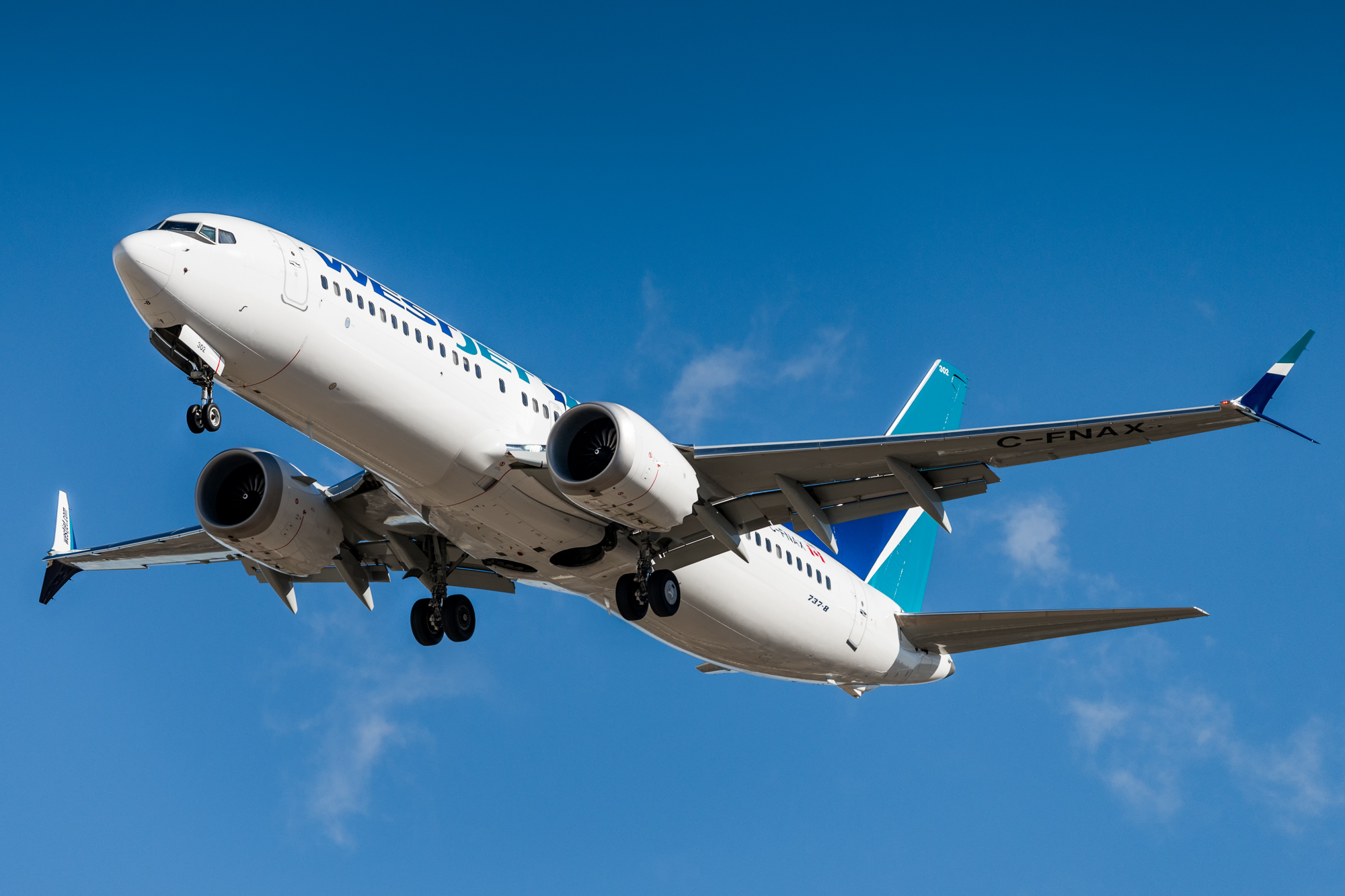 Boeing рассчитывает возобновить поставки 737 MAX авиакомпаниям до завершения подготовки пилотов