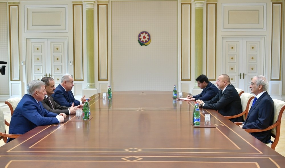 Президент Ильхам Алиев принял заместителя председателя Совета Федерации России