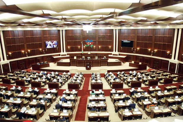 Vergi Məcəlləsində inqilabi dəyişikliklər – Parlamentdə müzakirəyə çıxarıldı