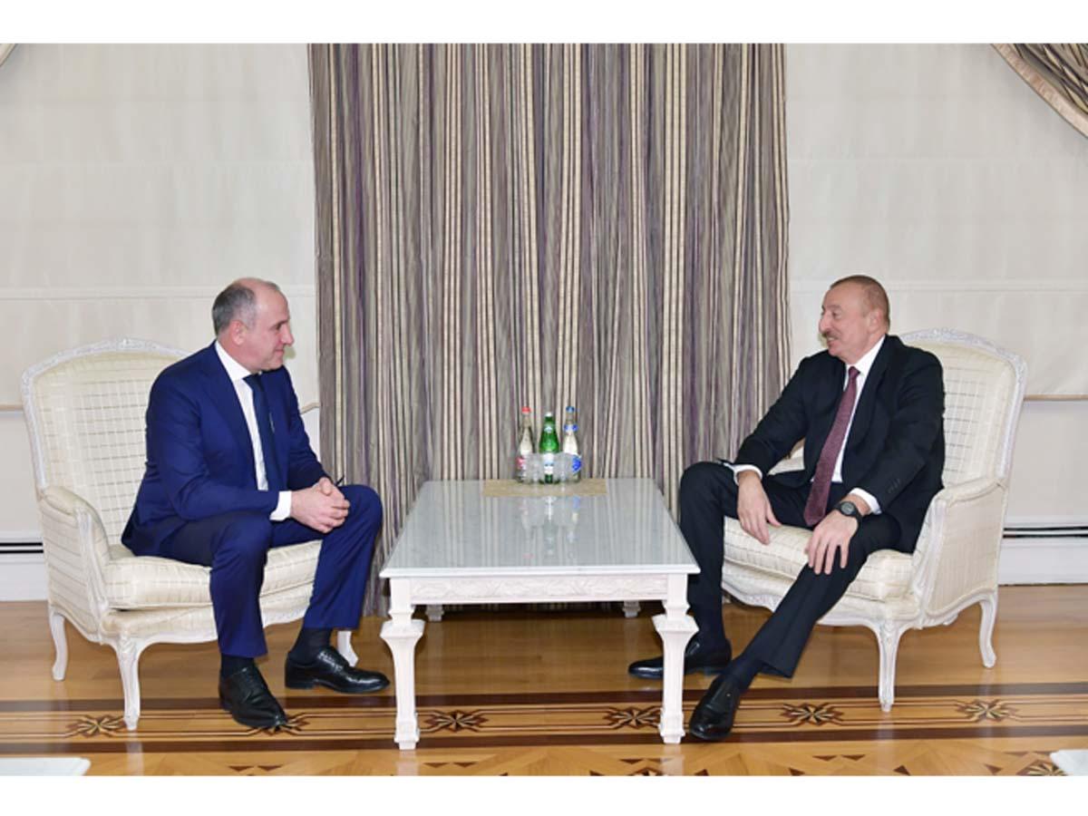 Президент Ильхам Алиев принял делегацию под руководством главы Карачаево-Черкесской республики