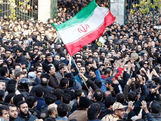 Иран охватили митинги из-за повышения цен на бензин 