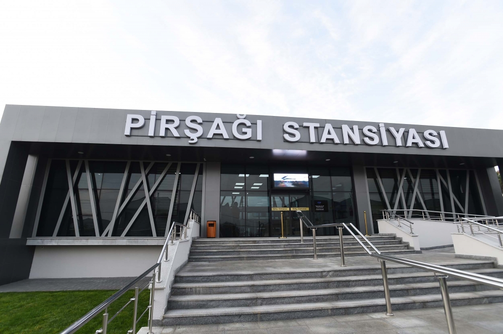 Президент Ильхам Алиев принял участие в открытии железнодорожной станции «Пиршаги»